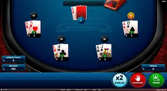 Juega solo contra el crupier con hasta 4 manos simultáneamente